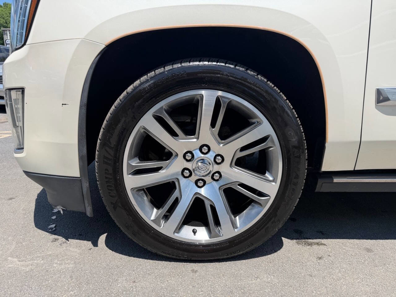 Used 2015 Cadillac Escalade ESV Premium AWD/4WD image 9