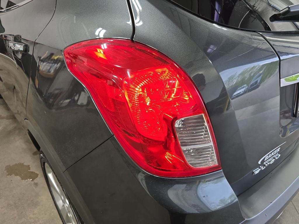 Used 2016 Buick Encore Convenience FWD image 36
