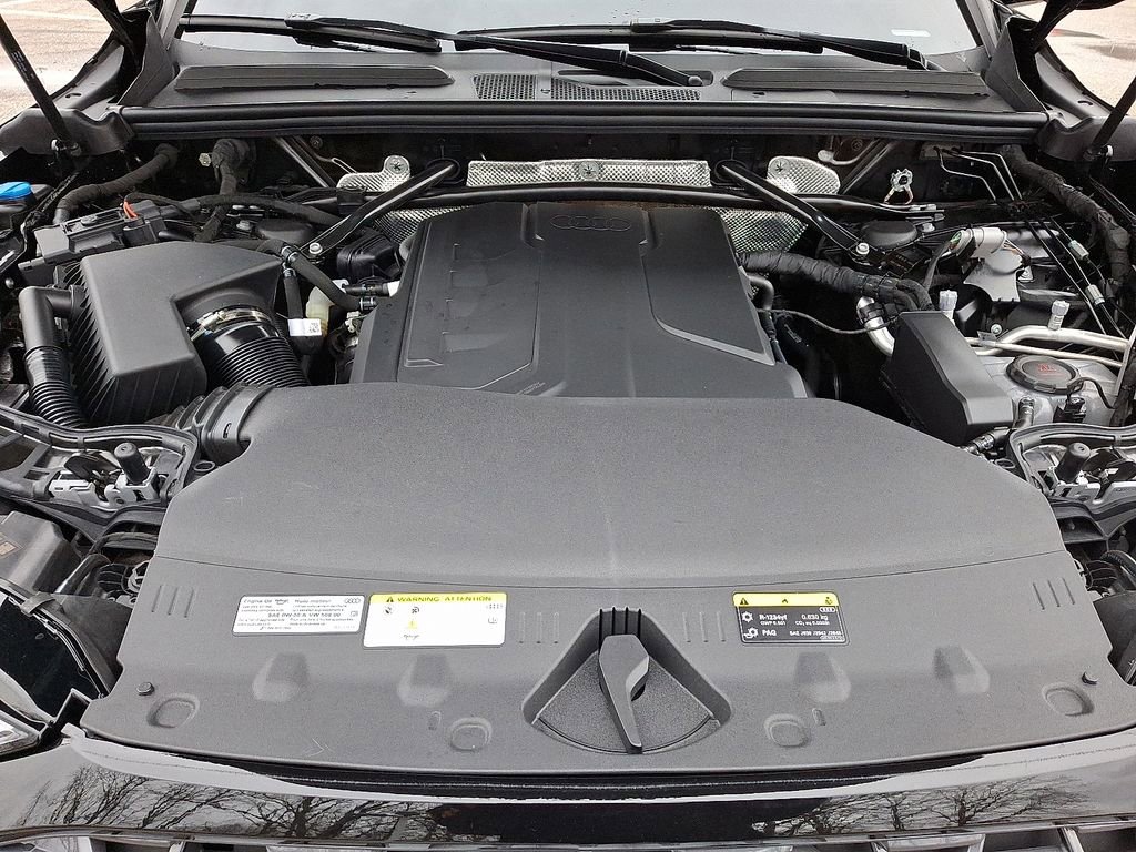 Used 2025 Audi Q5 2.0T Premium w/ Convenience Package image 29