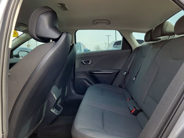 Used 2025 Kia K4 LXS image 10
