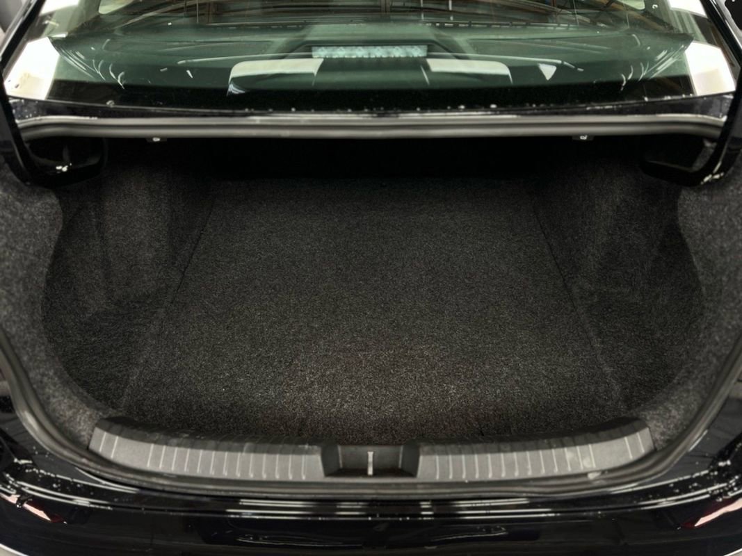 Used 2024 Volkswagen Jetta SE image 36