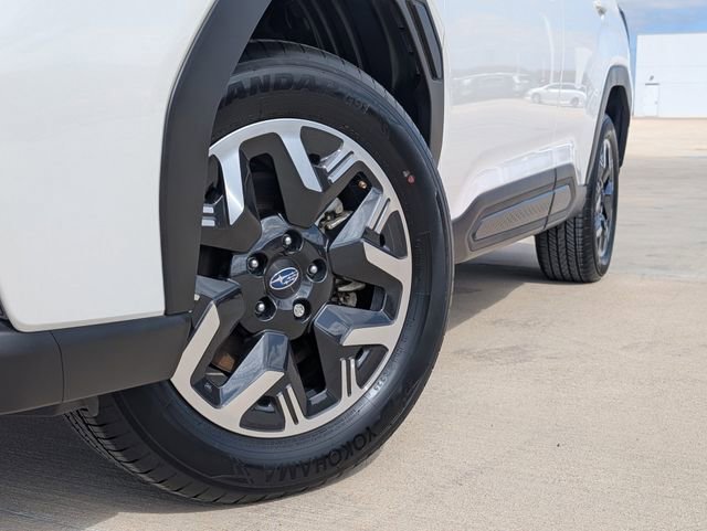 Certified 2025 Subaru Forester Premium AWD/4WD image 2