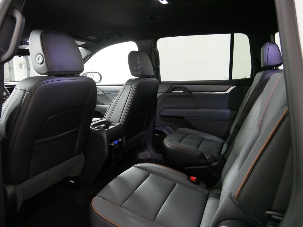New 2026 GMC Acadia AT4 AWD/4WD image 16