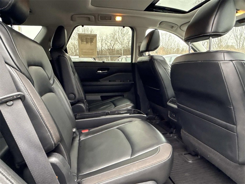 Certified 2022 Nissan Pathfinder SL w/ SL Premium Package image 11
