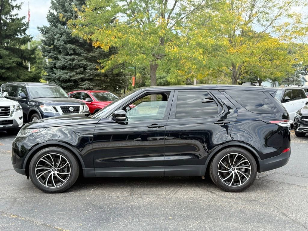 Used 2017 Land Rover Discovery SE AWD/4WD image 15