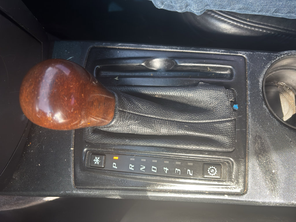 Used 2004 Cadillac CTS 3.6 w/ Preferred Equipment Group RWD image 16