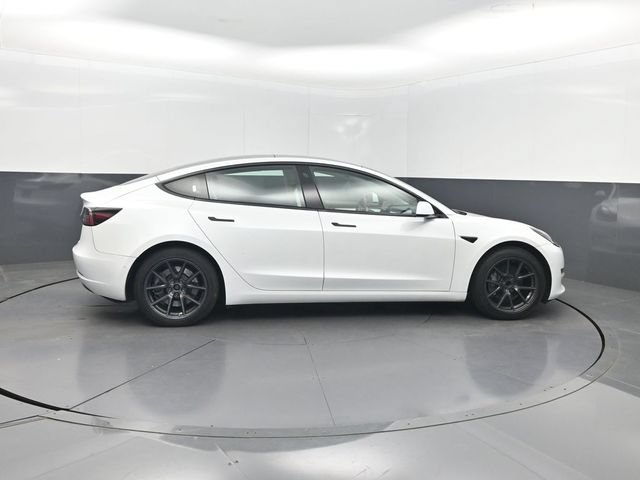 Used 2022 Tesla Model 3 Standard Range RWD image 27