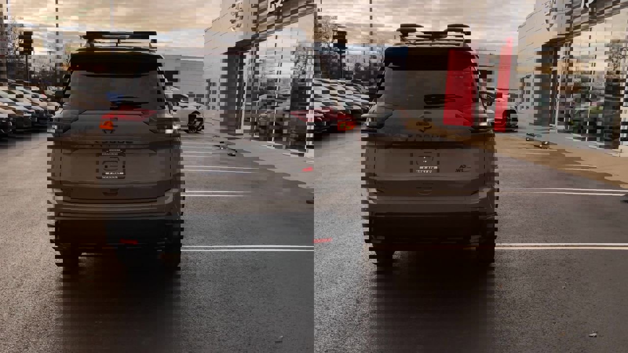 New 2026 Nissan Rogue Rock Creek image 7