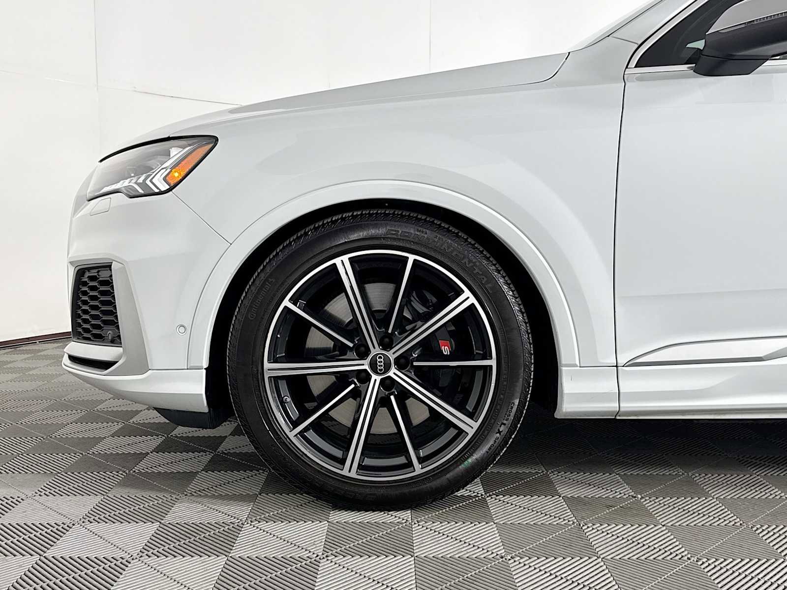 Used 2022 Audi SQ7 Premium Plus image 31