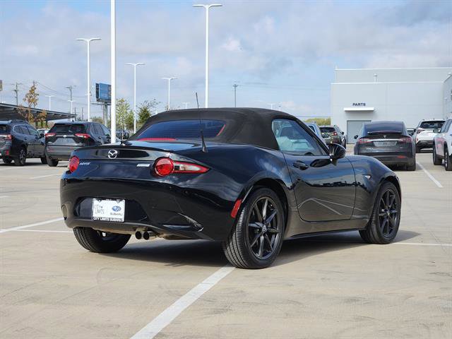 Used 2016 MAZDA MX-5 Miata Club image 4