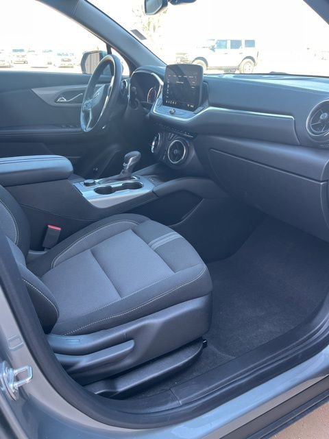 Used 2024 Chevrolet Blazer LT w/ Convenience Package image 11