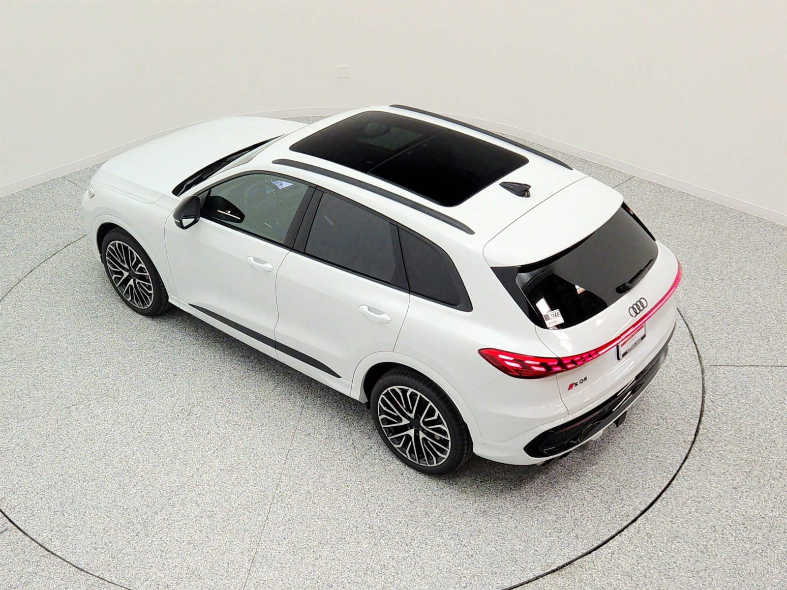 New 2026 Audi SQ5 Premium Plus AWD/4WD image 22