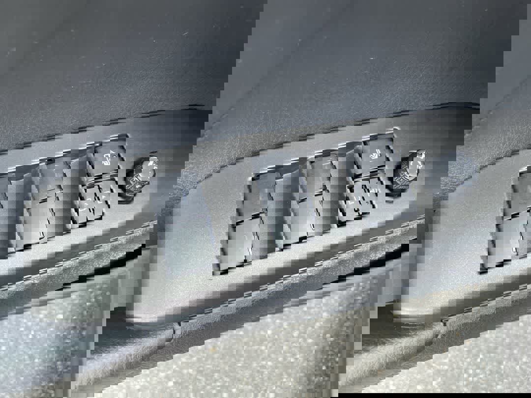 Used 2023 Toyota Camry SE image 13