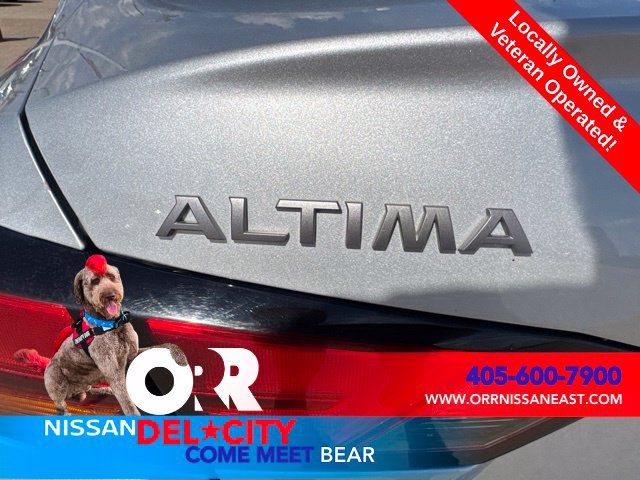 Used 2025 Nissan Altima 2.5 SV FWD image 9