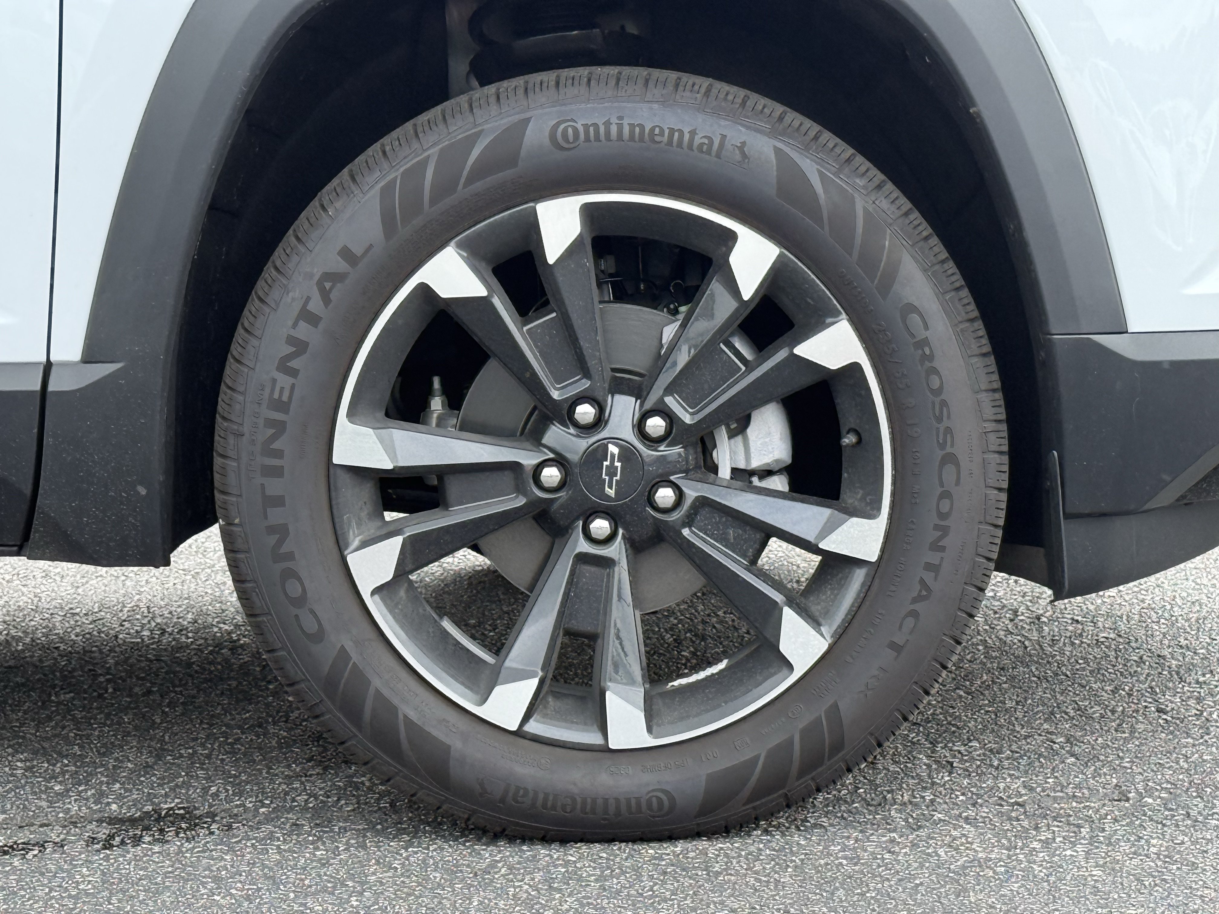 New 2026 Chevrolet Equinox RS w/ Convenience Package III AWD/4WD image 12