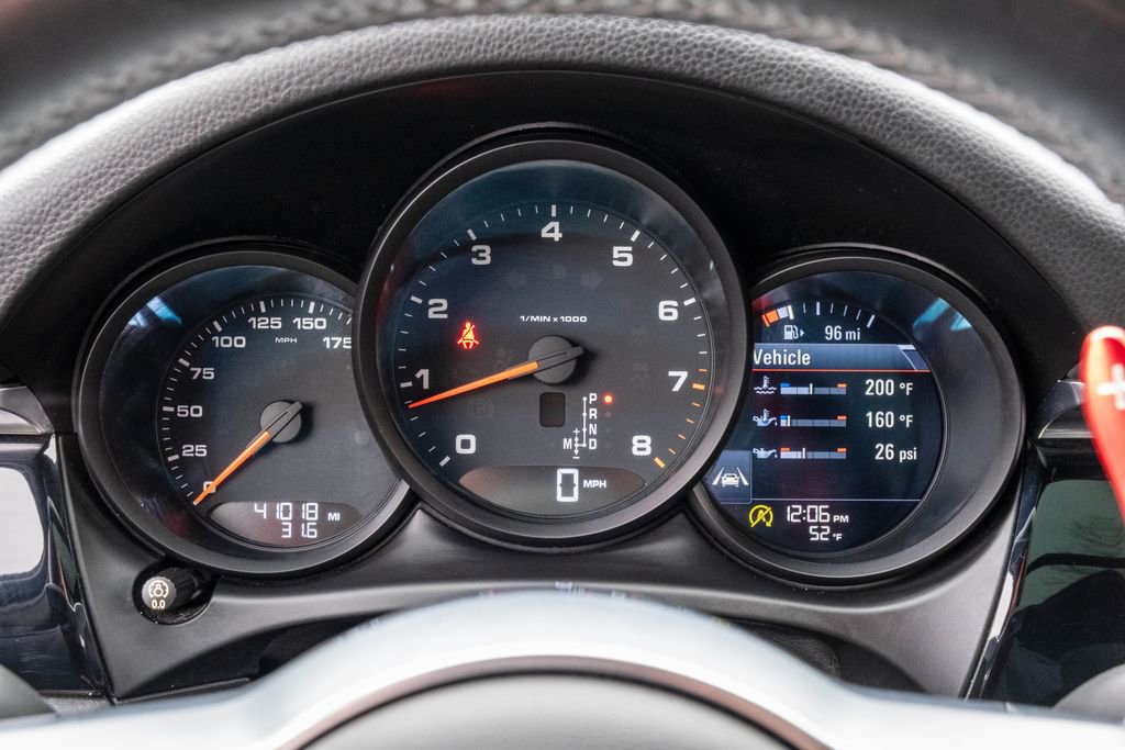 Used 2018 Porsche Macan Sport Edition image 3