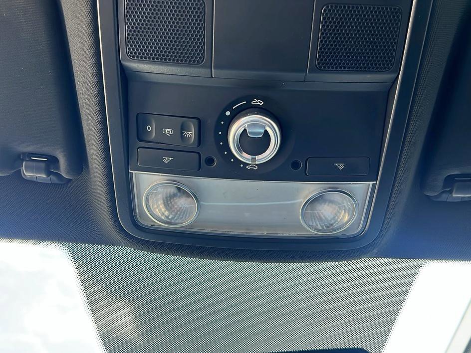 Used 2013 Volkswagen Jetta GLI Autobahn image 30