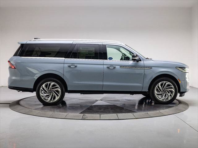 New 2027 Lincoln Navigator L Reserve AWD/4WD image 6
