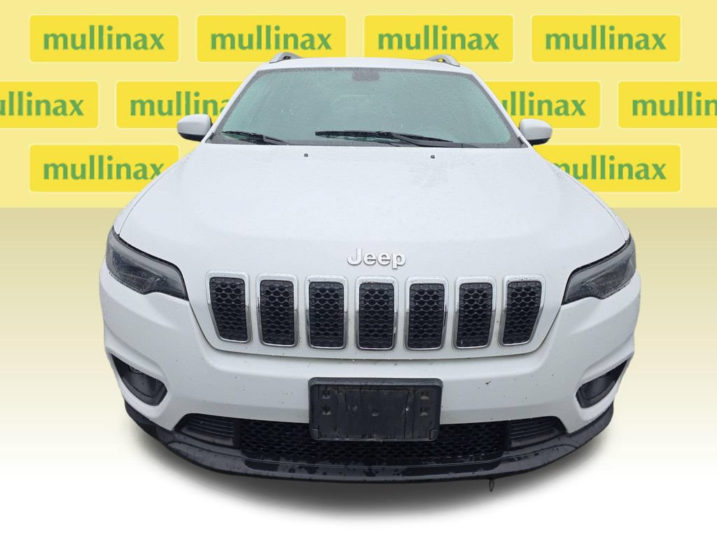 Used 2020 Jeep Cherokee Latitude Plus w/ Cold Weather Group AWD/4WD image 16