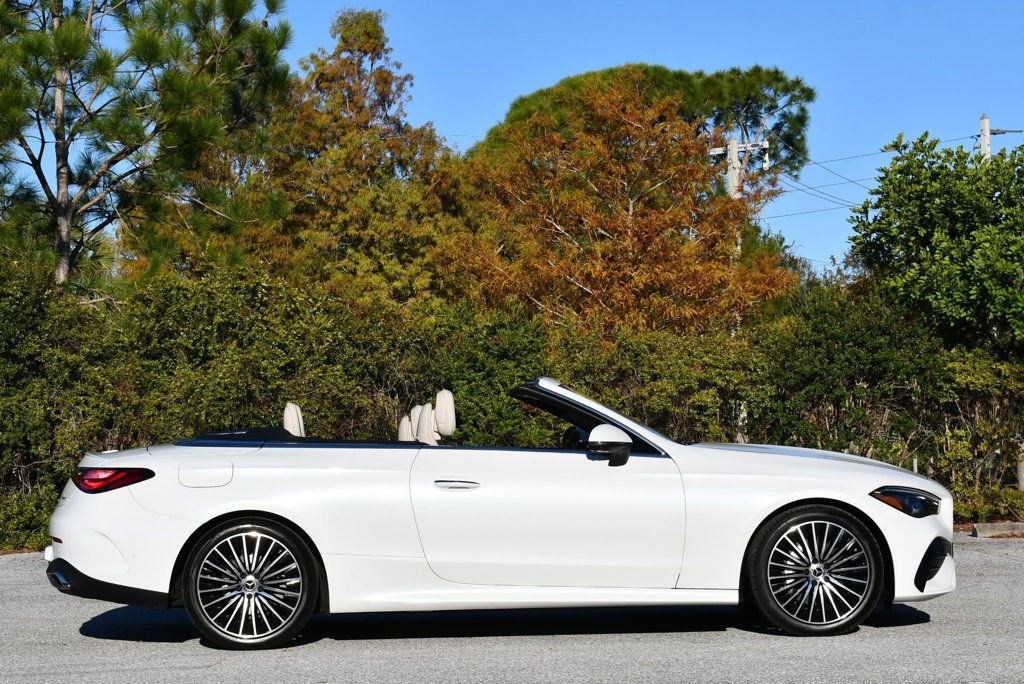 Used 2025 Mercedes-Benz CLE 300 4MATIC Cabriolet image 43