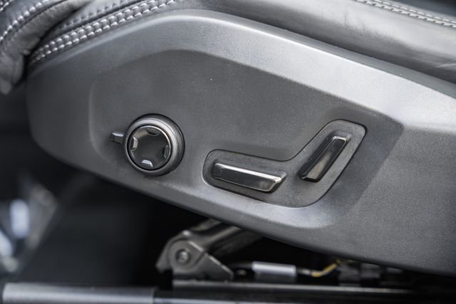 Used 2024 Volvo XC60 T8 Ultimate w/ Protection Package Premier image 33