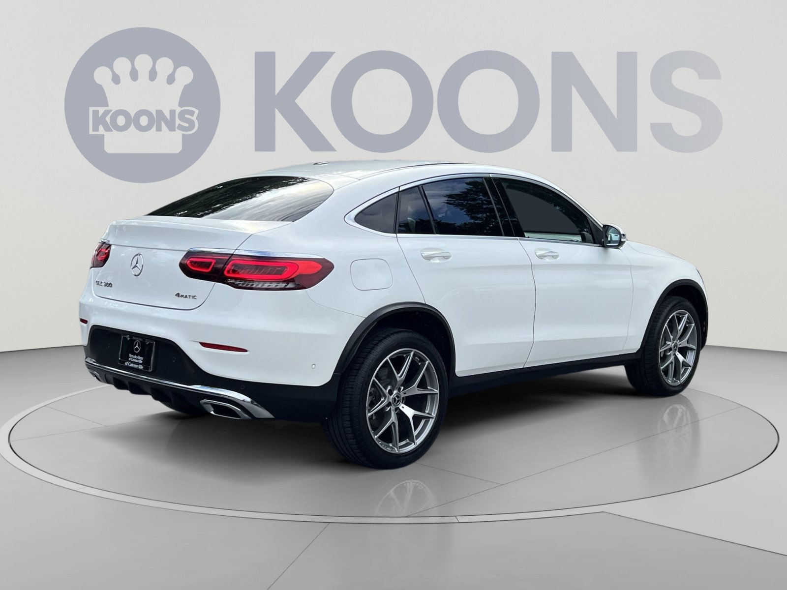 Used 2023 Mercedes-Benz GLC 300 4MATIC Coupe image 11