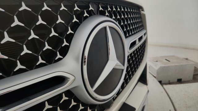 Used 2024 Mercedes-Benz GLE 450 4MATIC image 30
