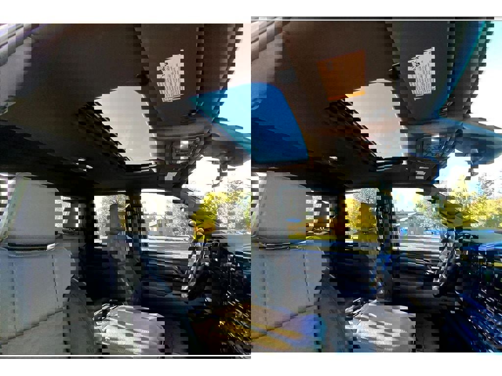 Used 2024 Chevrolet Silverado 2500 ZR2 w/ Technology Package image 24