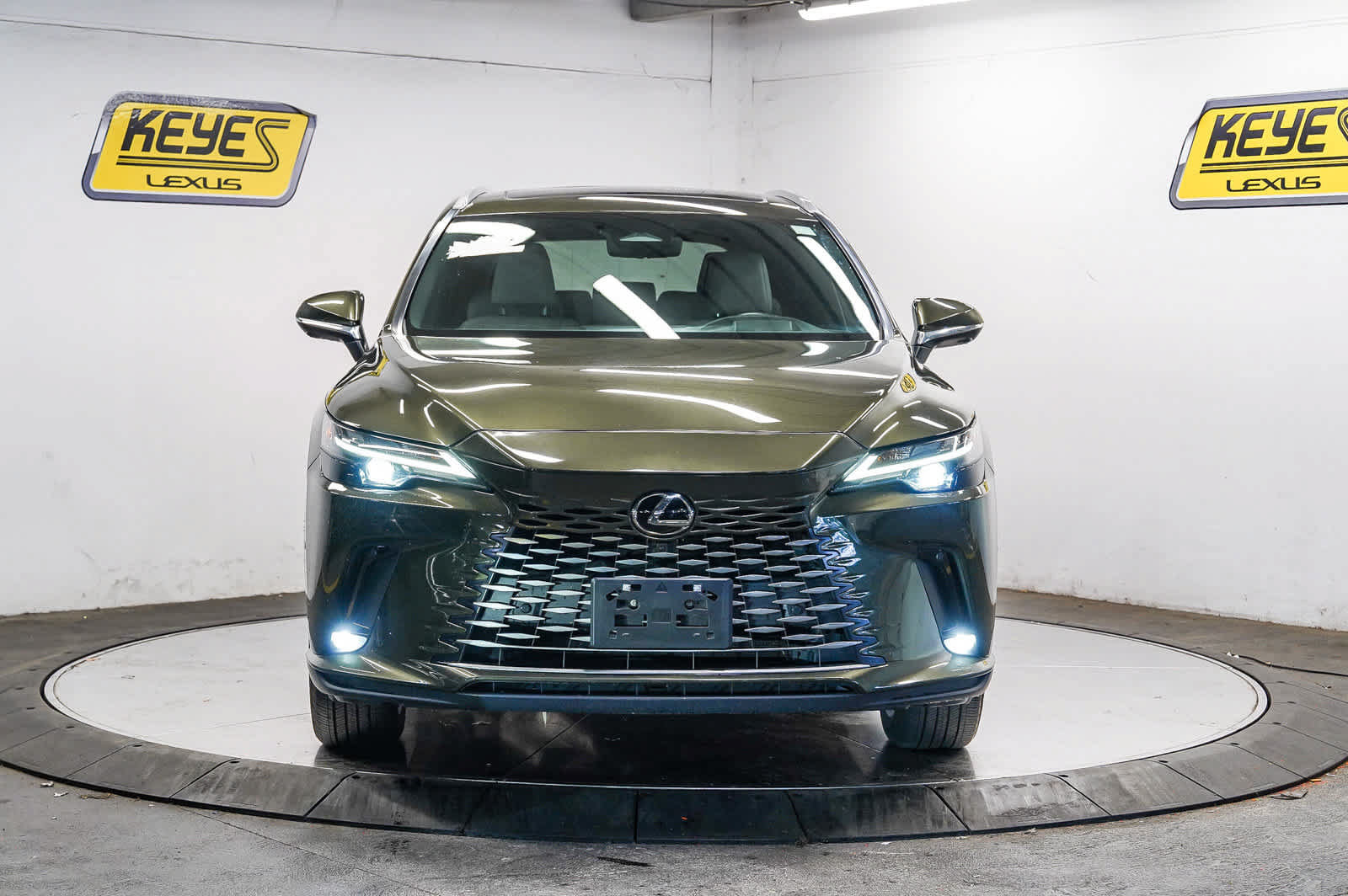 Used 2024 Lexus RX 350 Premium Plus w/ Convenience Package FWD image 6