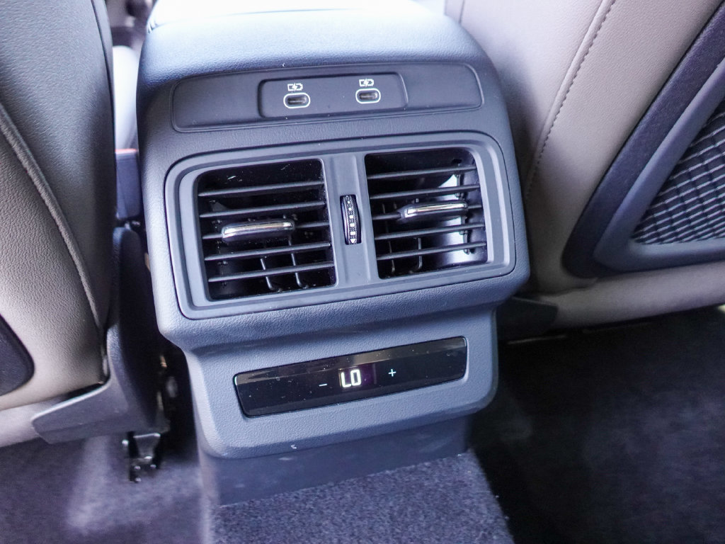 Used 2026 Audi Q5 Premium Plus w/ Premium Plus AWD/4WD image 23
