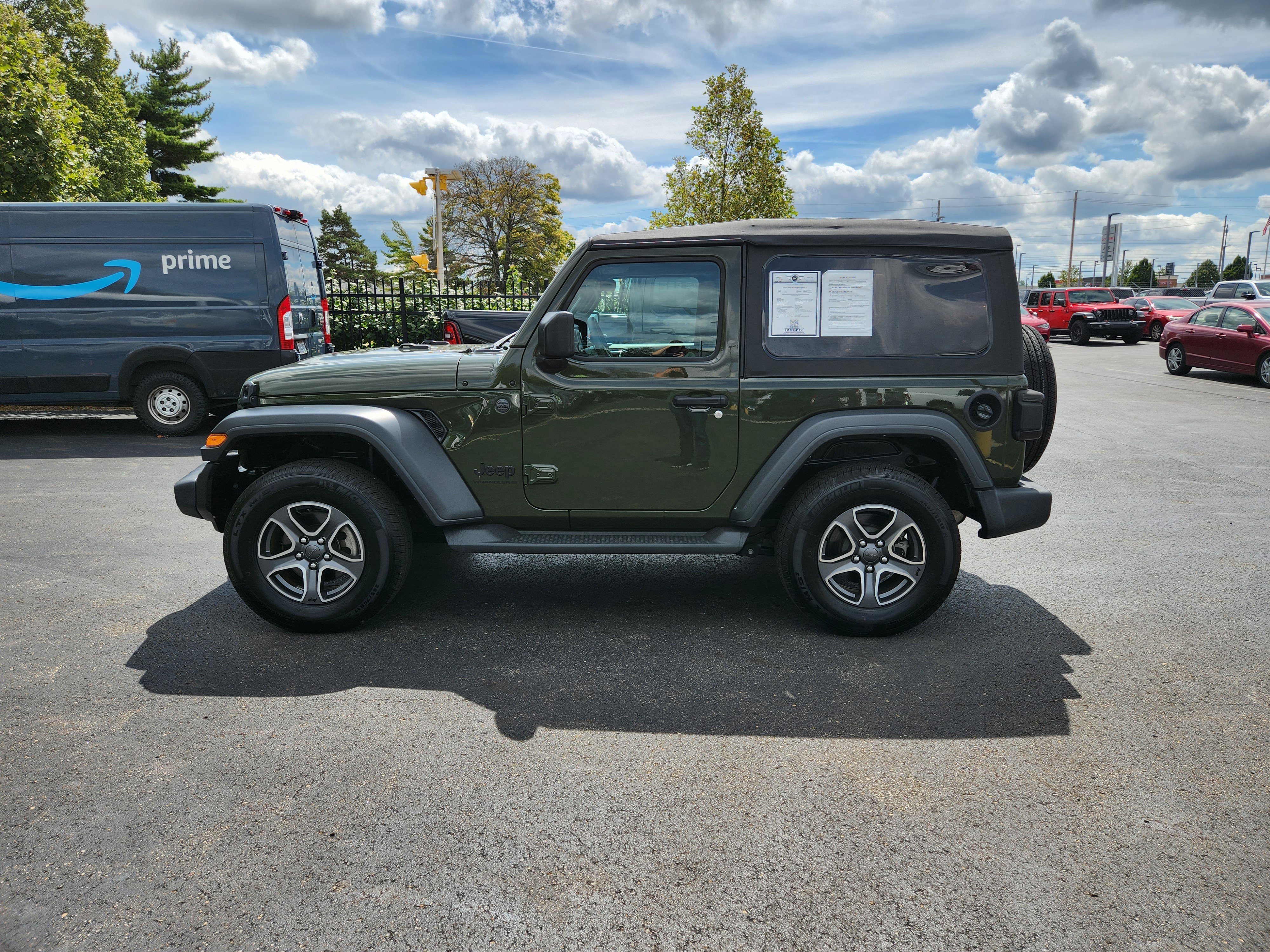 Used 2023 Jeep Wrangler Sport S image 5