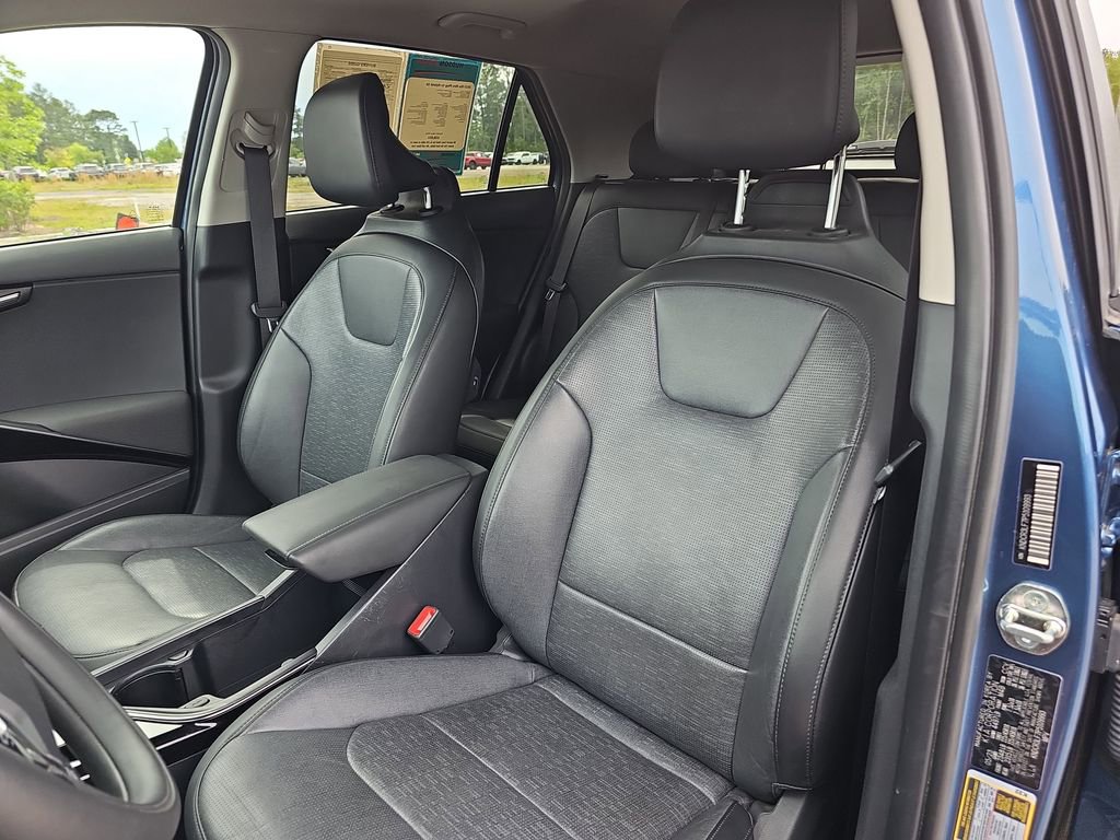 Used 2023 Kia Niro SX Touring FWD image 19