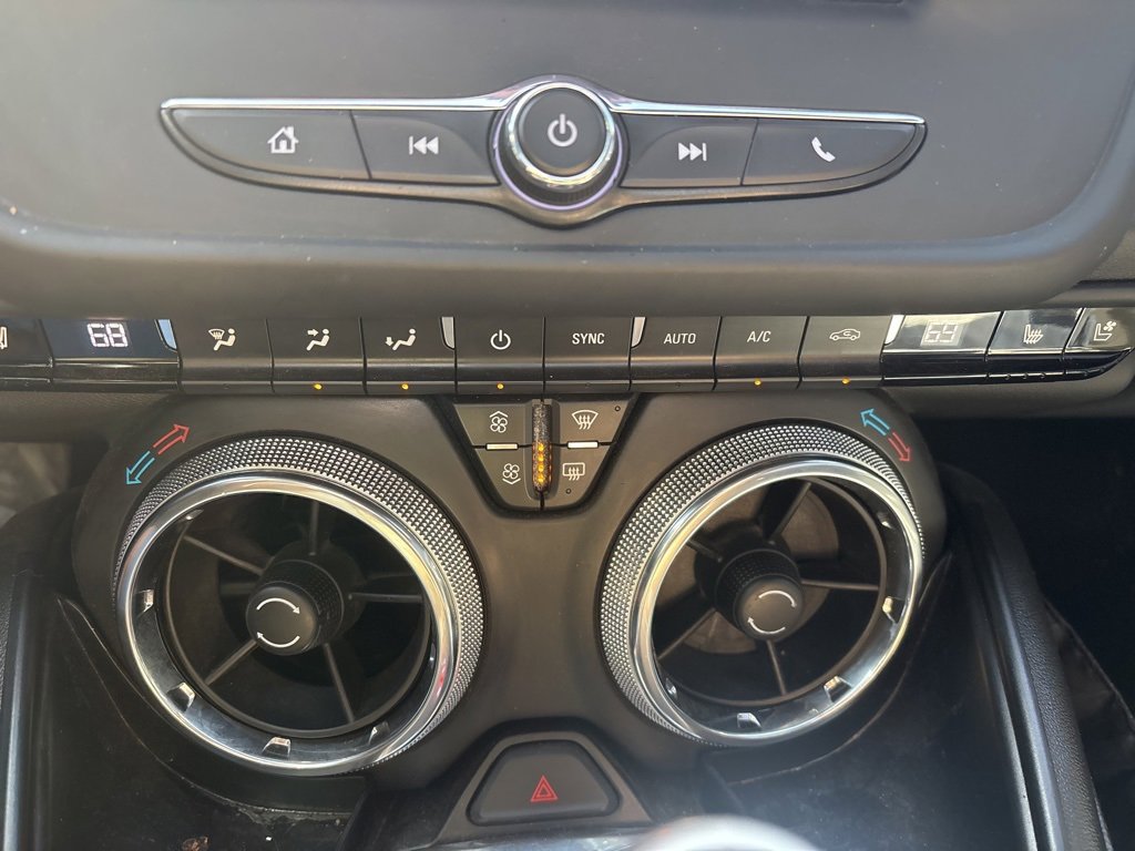 Used 2023 Chevrolet Camaro LT image 12