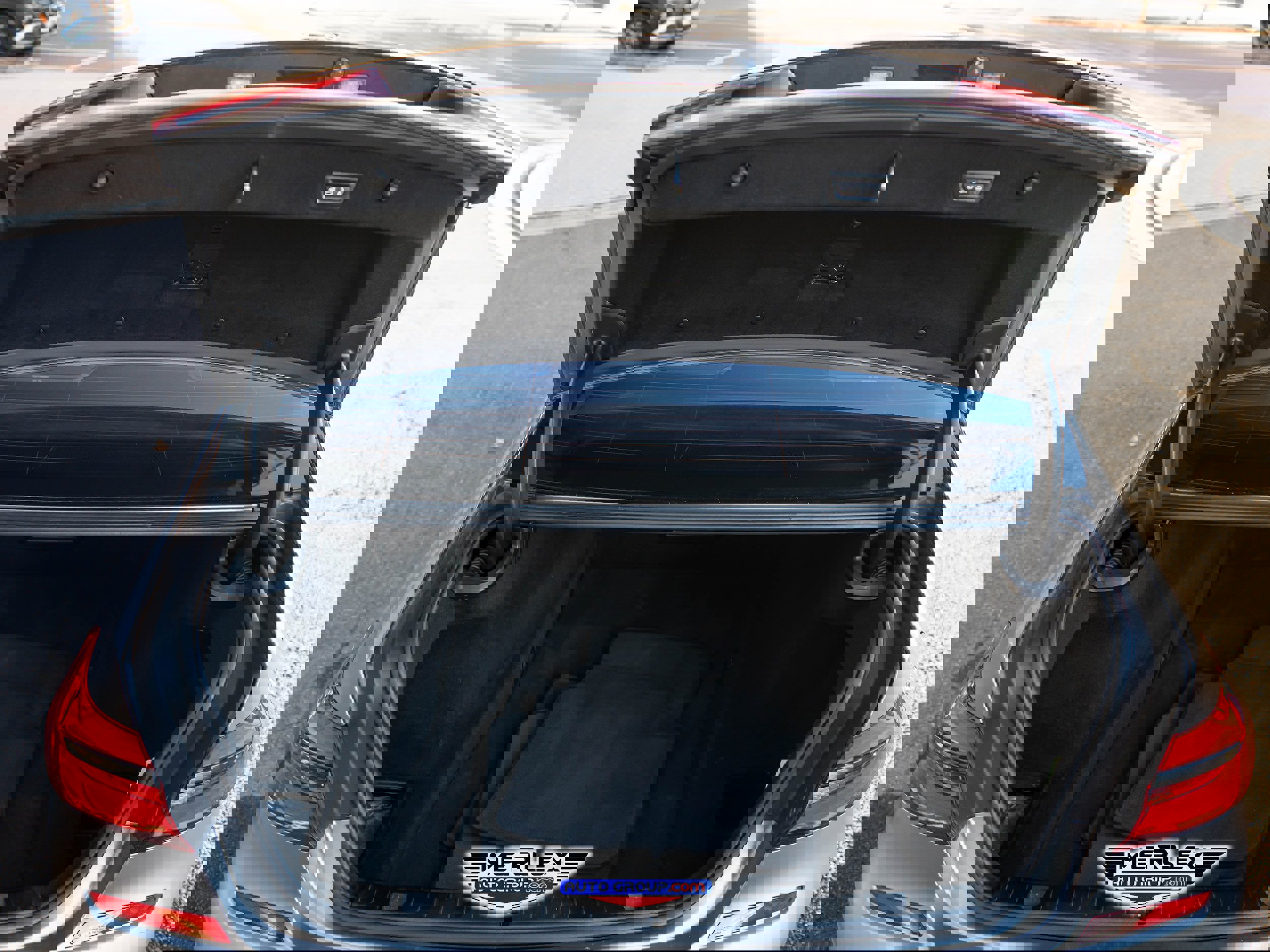 Used 2018 BMW 750i w/ Executive Package image 50