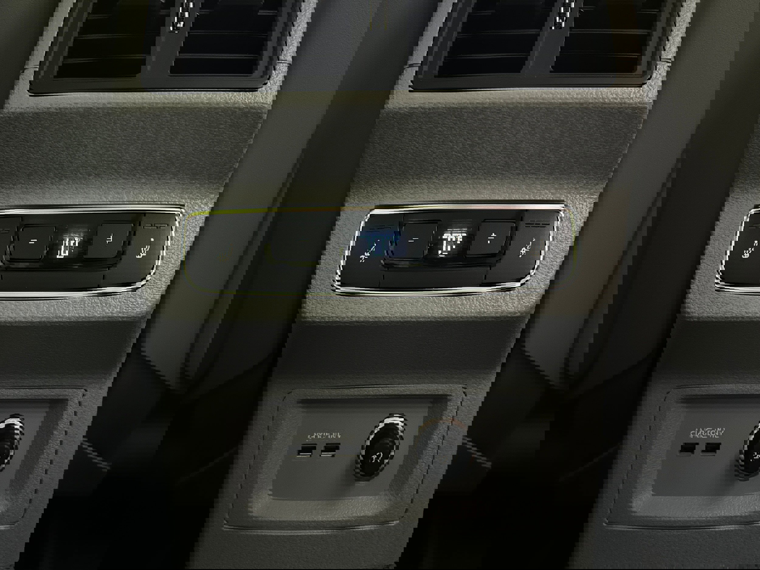 Used 2020 Audi Q5 Prestige image 32