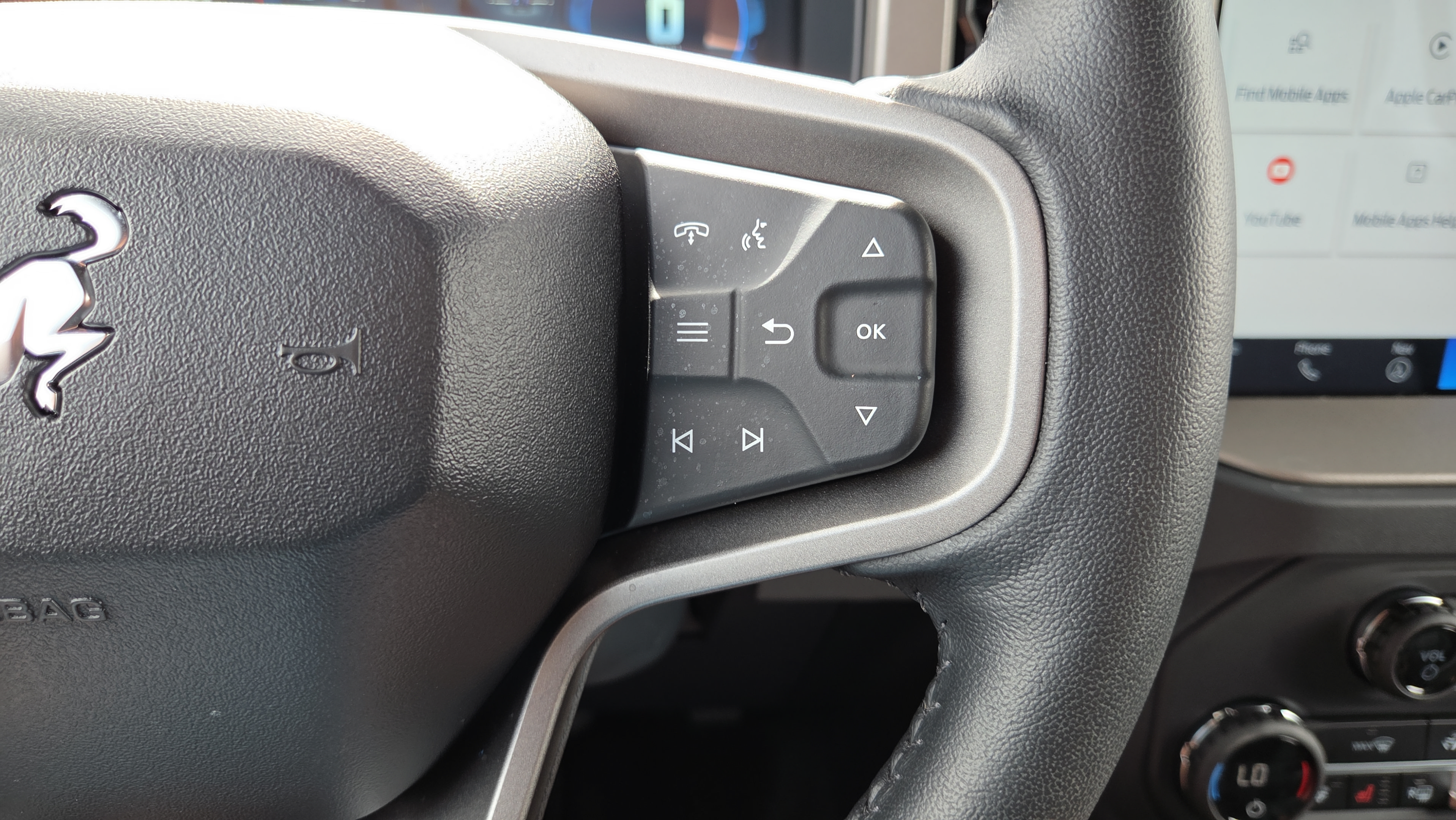 Used 2025 Ford Bronco Outer Banks AWD/4WD image 30