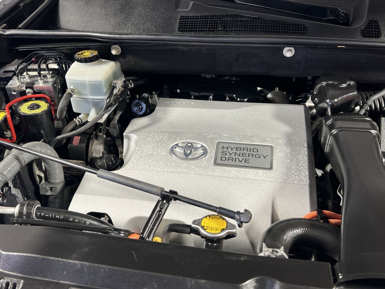 Used 2012 Toyota Highlander Limited AWD/4WD image 30