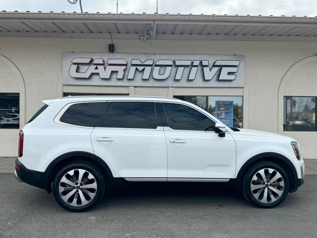 Used 2020 Kia Telluride S FWD image 3