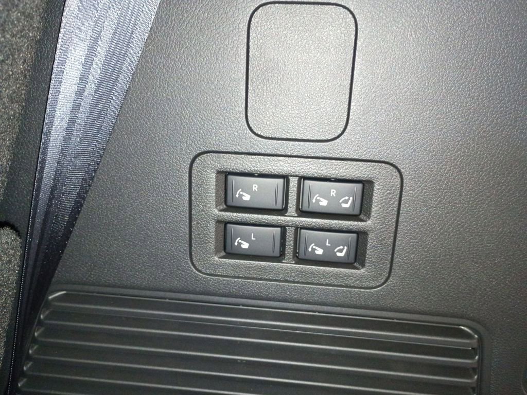 New 2026 Nissan Armada Platinum image 21