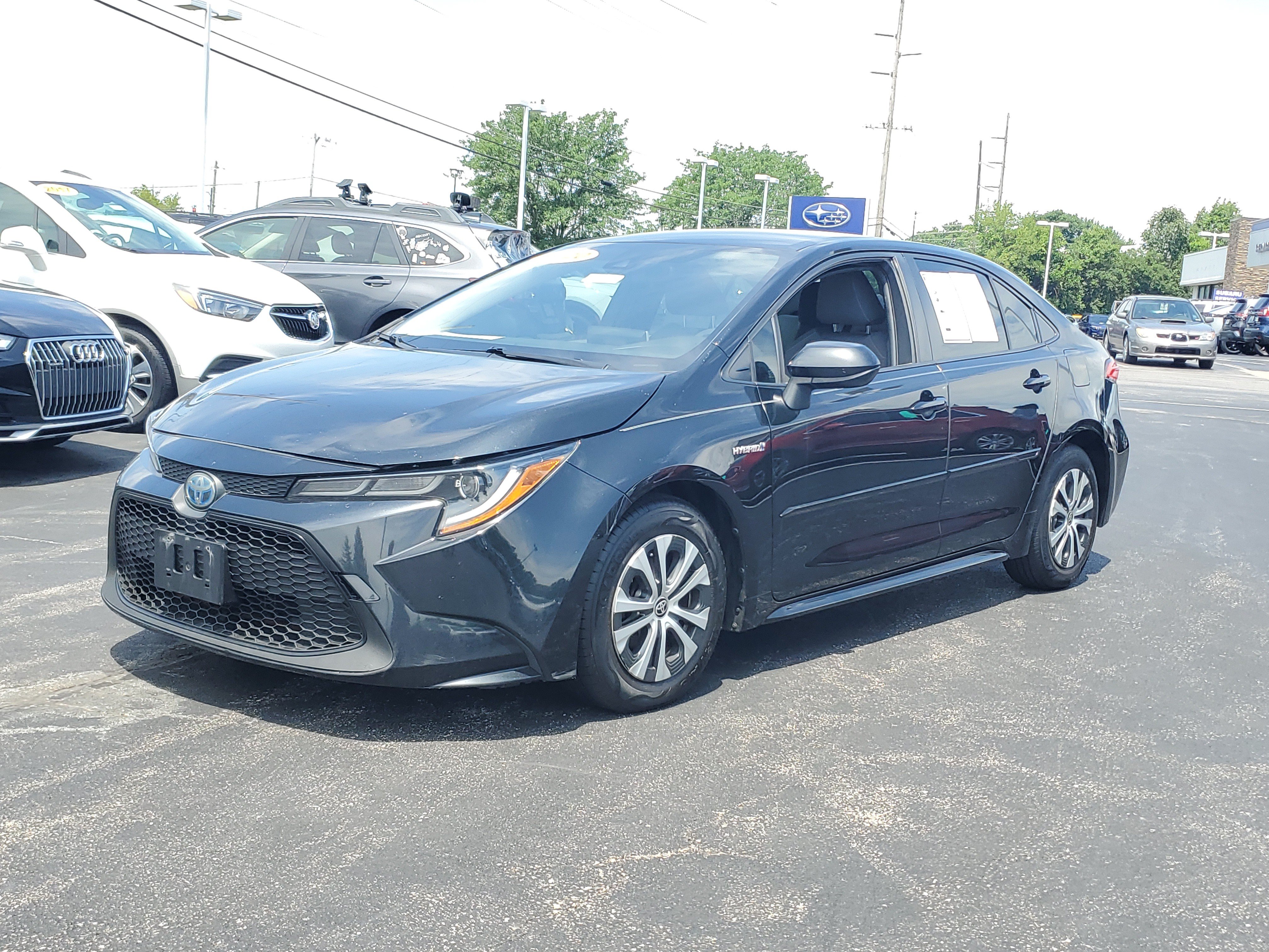 Used 2020 Toyota Corolla LE w/ Carpet Mat Package (TMS) FWD image 29