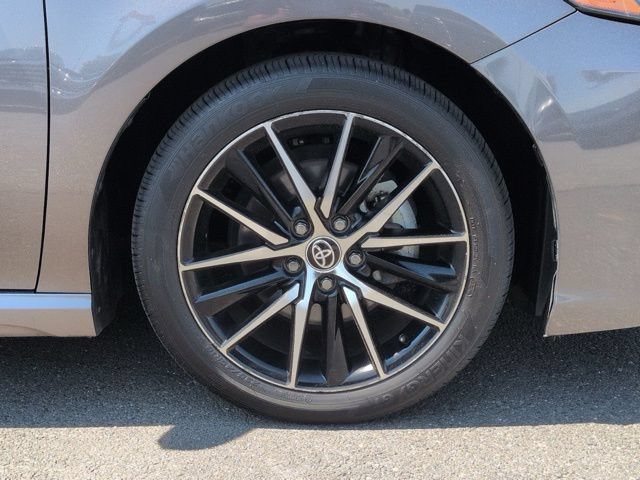 Used 2024 Toyota Camry SE FWD image 12