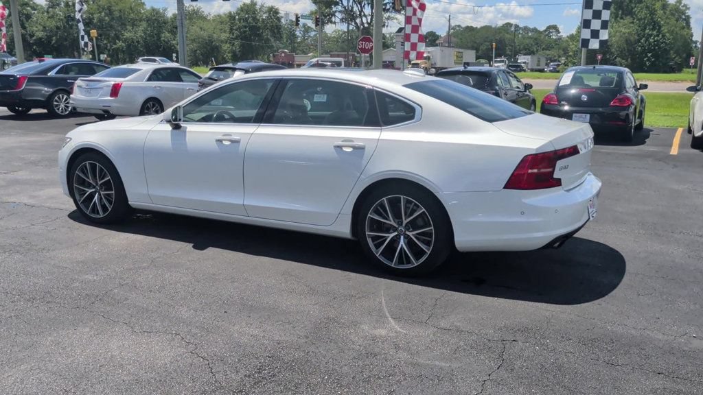 Used 2018 Volvo S90 T5 Momentum w/ Convenience Package FWD image 6