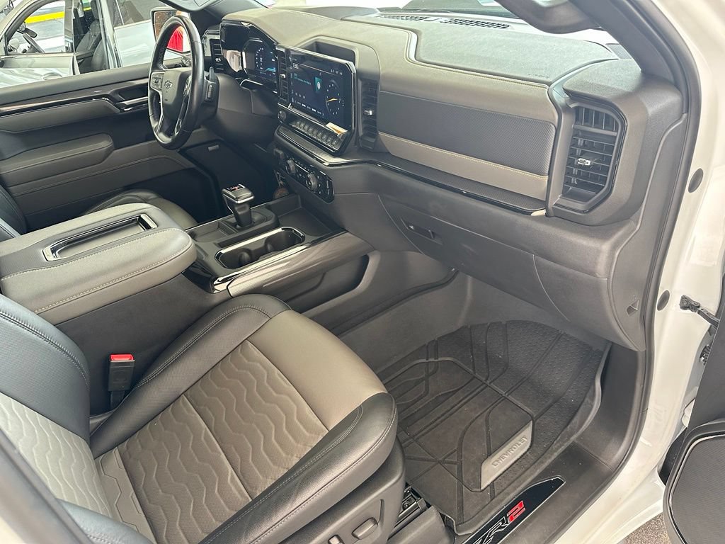 Used 2022 Chevrolet Silverado 1500 ZR2 w/ Technology Package AWD/4WD image 37