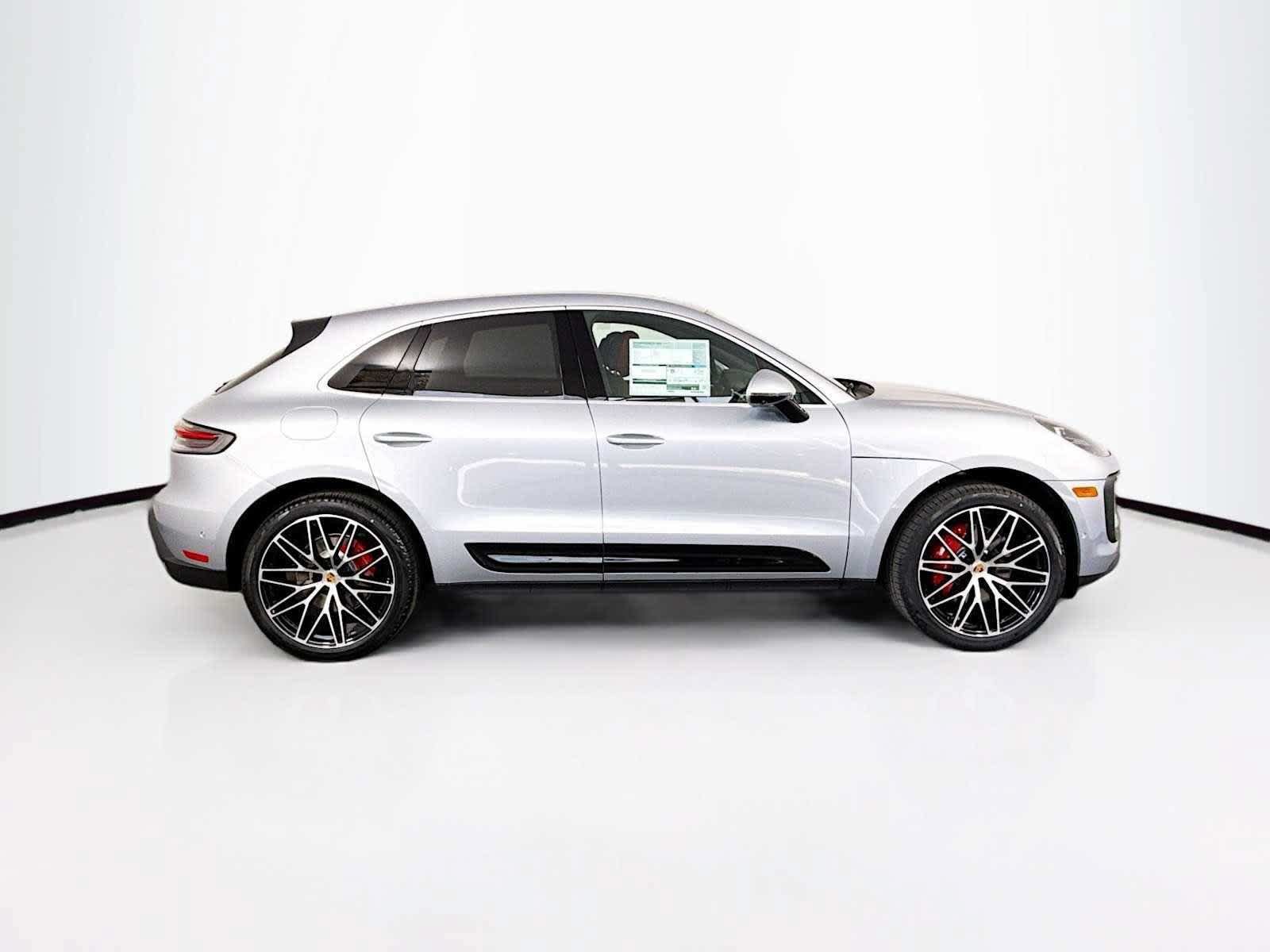 New 2025 Porsche Macan S AWD/4WD image 36