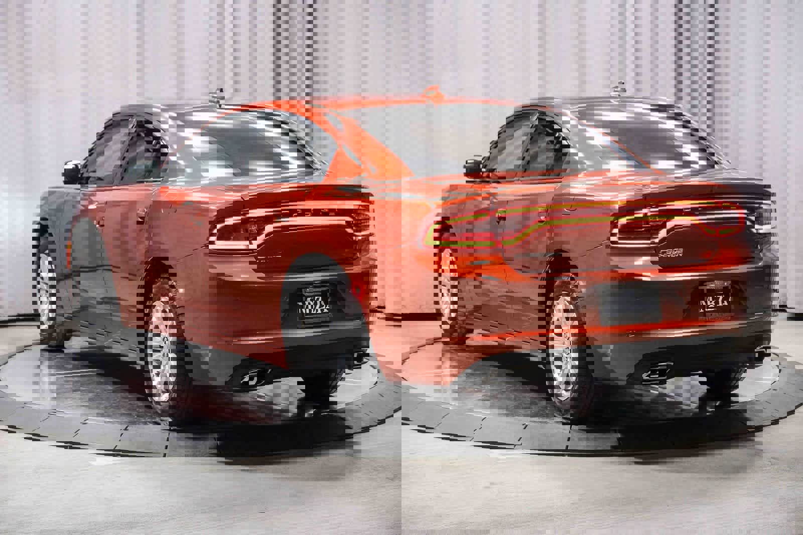 Used 2023 Dodge Charger SXT image 2