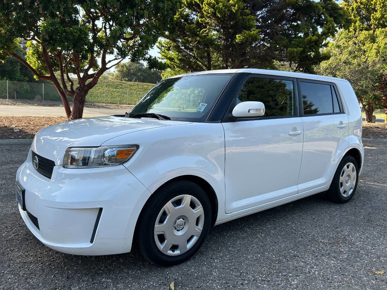Used 2008 Scion xB FWD image 4