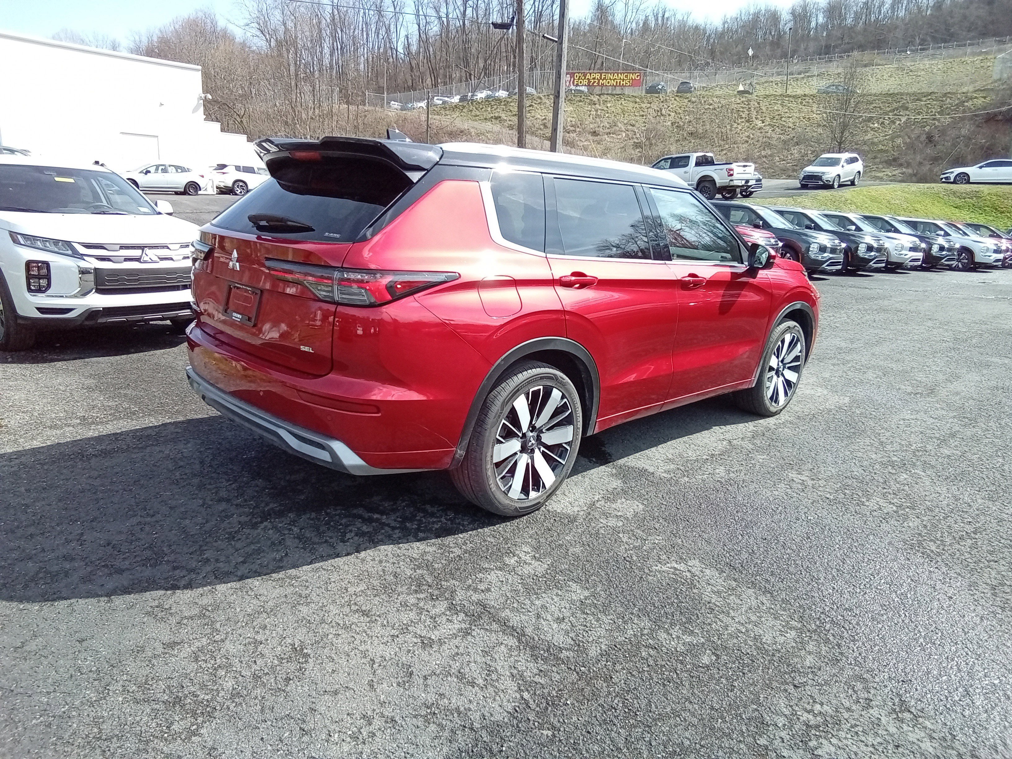 Used 2026 Mitsubishi Outlander SEL image 4