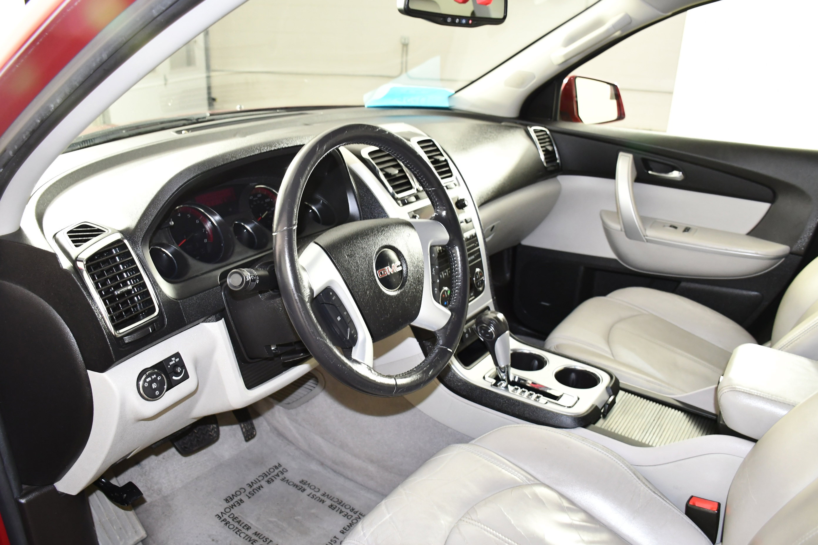 Used 2012 GMC Acadia SLT AWD/4WD image 2
