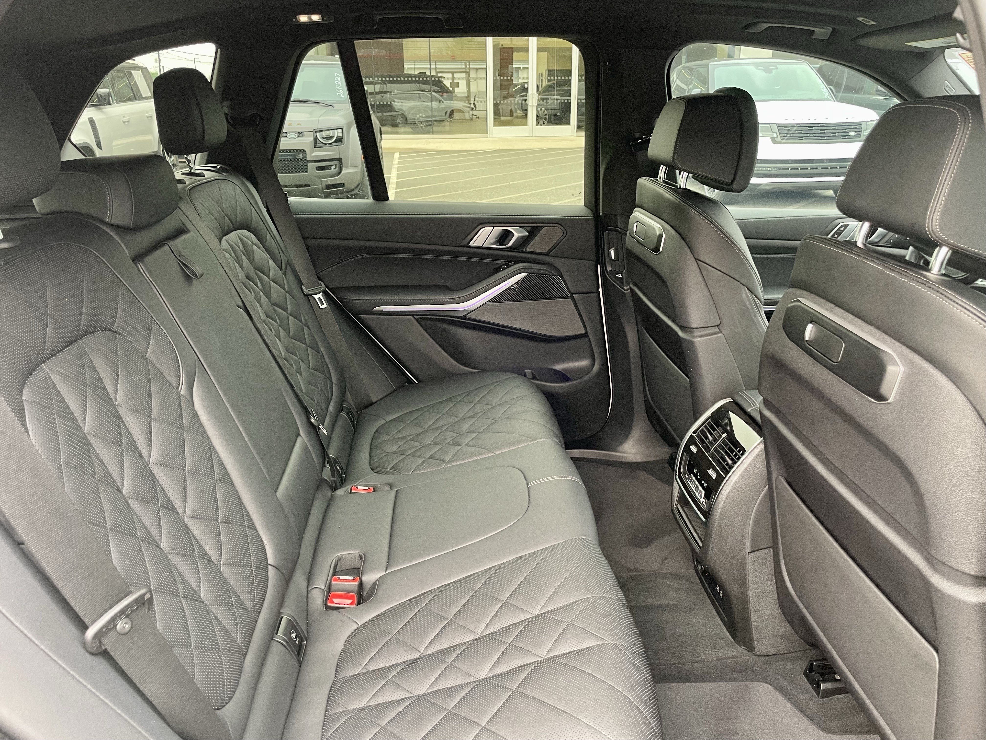 Used 2024 BMW X5 M60i w/ Parking Assistance Package AWD/4WD image 31