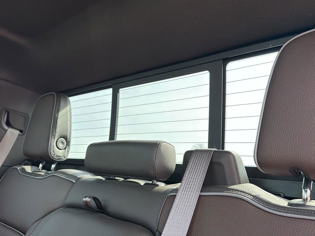 Used 2024 GMC Sierra 1500 Denali w/ Denali Reserve Package image 9